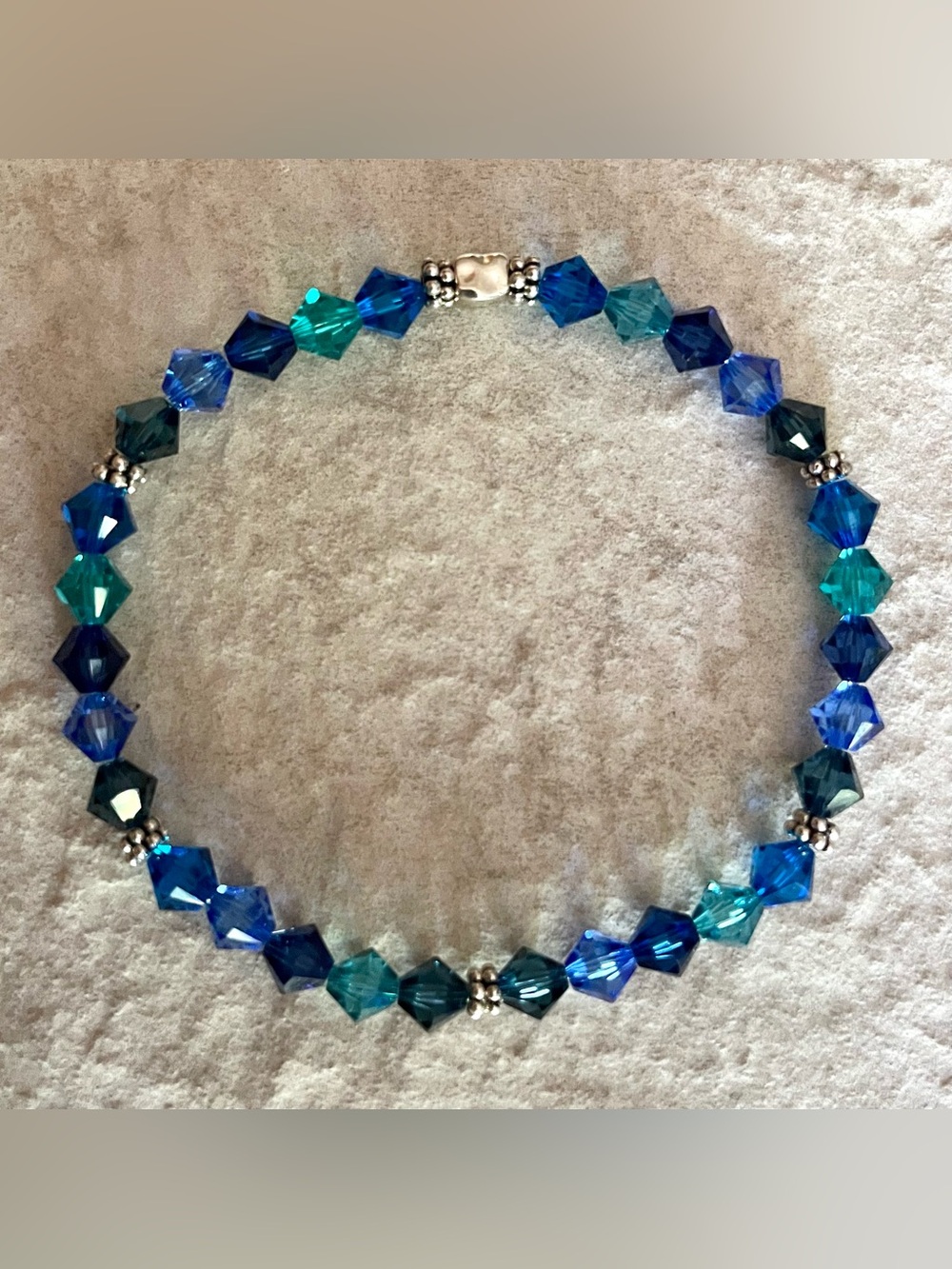 Handmade Marine Swarovski Bicone Crystal Antique Silver Stretch Bracelet (FIRM)